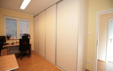 Vestav�n� sk��� 1